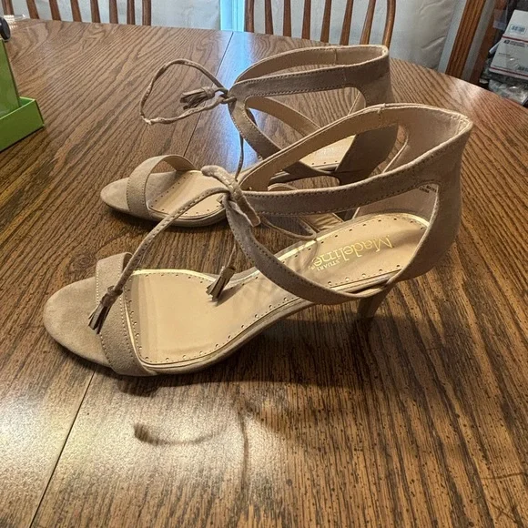 New in box Madeline Stuart women’s heels 11 - Picture 6 of 10